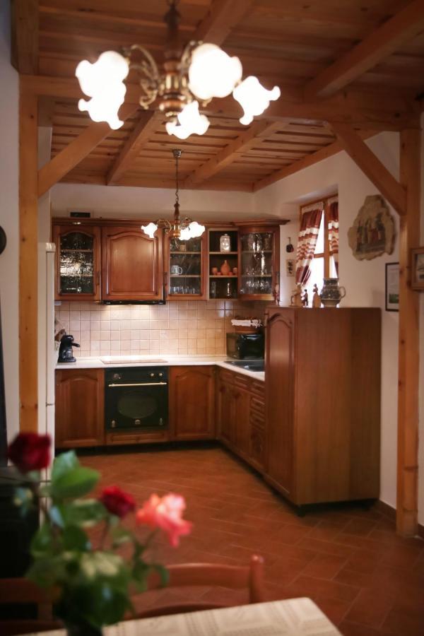 Angelika Vendeghaz Apartment Dinnyes Luaran gambar